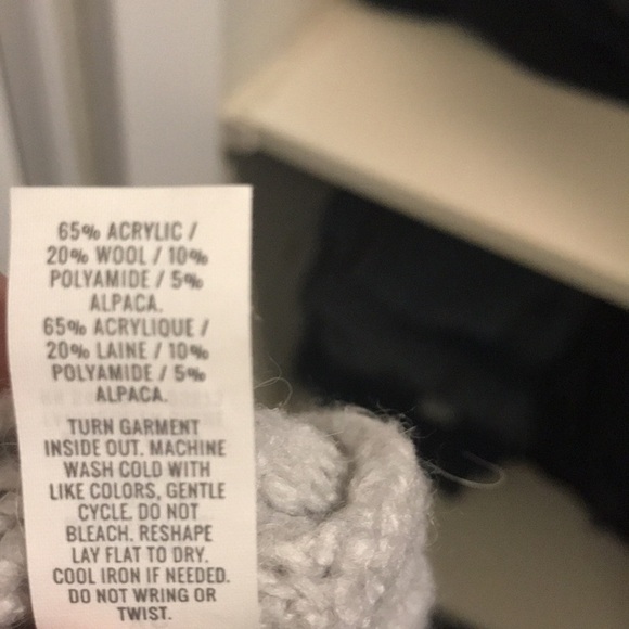 Aerie extra soft  oversized knit - Picture 4 of 4
